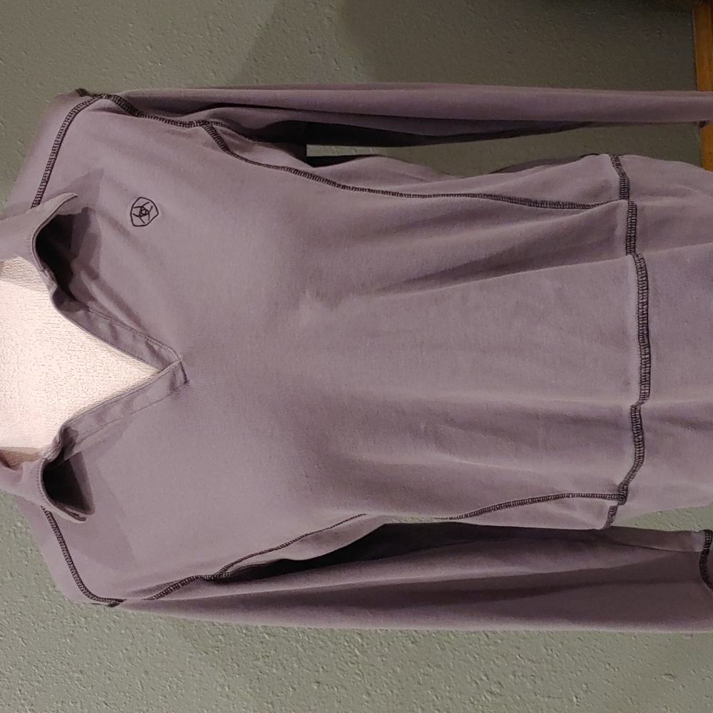 Ariat Top Size Small